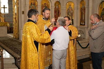 Воскресное богослужение на неделе 7-й по Пятидесятнице, мч. Каллиника