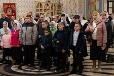 Божественная литургия в воскресенье, на неделе 16-й по Пятидесятнице