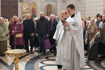 Великая Суббота на приходе Троицкого храма.