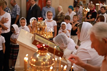 Божественная Литургия в воскресенье, на неделе восьмой по Пятидесятнице