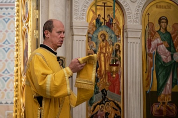 День памяти святых благоверных князя Петра и княгини Февронии, Муромских чудотворцев. 