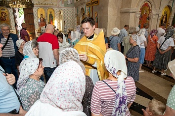 Воскресное богослужение на неделе 5-й по Пятидесятнице, памяти святых отцов шести Вселенских соборов