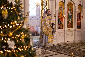 Божественная литургия в воскресенье, на неделе 26-й по Пятидесятнице