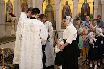 Воскресное богослужение на неделе 9-й по Пятидесятнице, в попразднство Преображения Господня