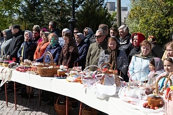 Великая Суббота. Освящение пасхальной снеди 