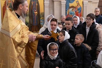 Божественная Литургия в воскресенье, на неделе двадцать седьмой по Пятидесятнице