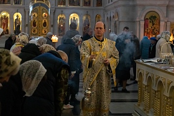 Божественная литургия в воскресенье, на неделе 18-й по Пятидесятнице