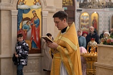 Божественная литургия в воскресенье, на неделе 16-й по Пятидесятнице