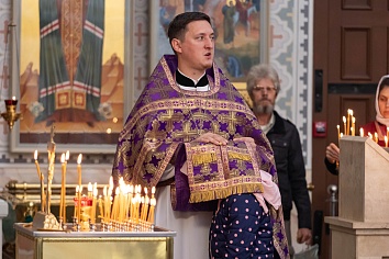 Воздвижение Честного и Животворящего Креста Господня