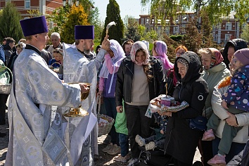Великая Суббота. Освящение пасхальной снеди 