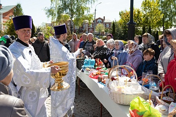 Великая Суббота. Освящение пасхальной снеди 