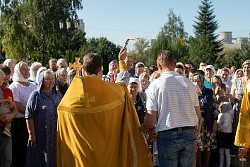 День памяти Владимирской иконы Пресвятой Богородицы и святых мучеников Адриана и Натали