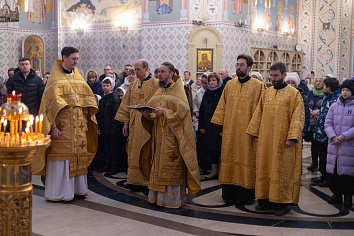 Божественная Литургия в воскресенье, на неделе тридцать пятой по Пятидесятнице, о блудном сыне
