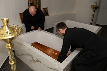 Усыпальница в подклети Троицкого храма