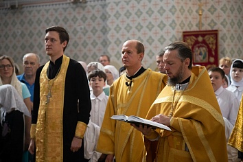 День памяти святых благоверных князя Петра и княгини Февронии, Муромских чудотворцев. 