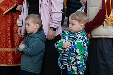 Божественная Литургия с чином раздробления артоса