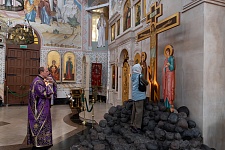 Воздвижение Честного и Животворящего Креста Господня