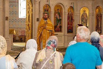 Воскресное богослужение на неделе 5-й по Пятидесятнице, памяти святых отцов шести Вселенских соборов