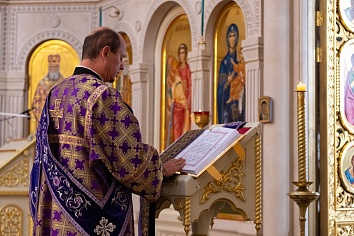 Воздвижение Честного и Животворящего Креста Господня