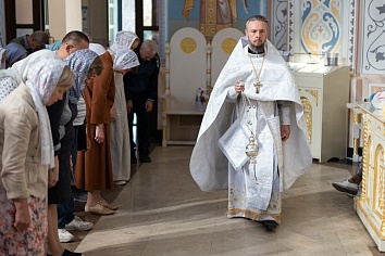 Воскресное богослужение на неделе 9-й по Пятидесятнице, в попразднство Преображения Господня