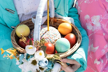 Великая Суббота. Освящение пасхальной снеди 