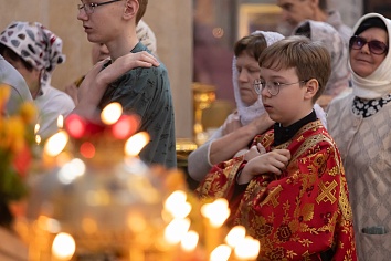 Божественная Литургия в воскресенье, на неделе шестой по Пасхе, о слепом