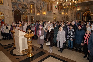 Божественная литургия в воскресенье, на неделе 32-й по Пятидесятнице