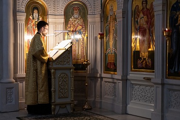 Божественная Литургия в воскресенье, на неделе двадцатой по Пятидесятнице