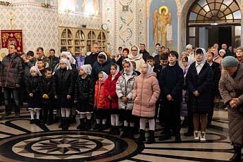 Божественная литургия в воскресенье, на неделе 19-й по Пятидесятнице