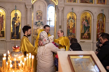 Божественная литургия в воскресенье, на неделе о мытаре и фарисее