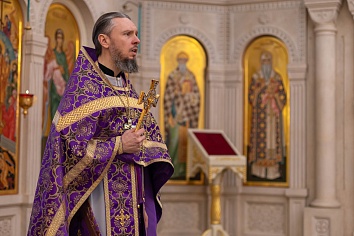 Божественная литургия 16 марта, в воскресенье, на неделе на неделе второй Великого поста