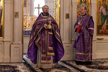 Божественная литургия с чтением Послания Святейшего Патриарха Кирилла по случаю 100-летия со дня преставления святителя Тихона 6 апреля, в воскресенье, на неделе пятой Великого поста