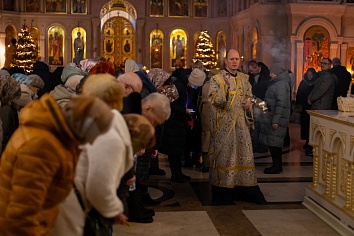 Божественная литургия в воскресенье, на неделе 26-й по Пятидесятнице