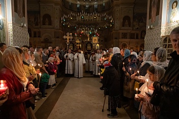 Праздничное богослужение Светлого Христова Воскресения