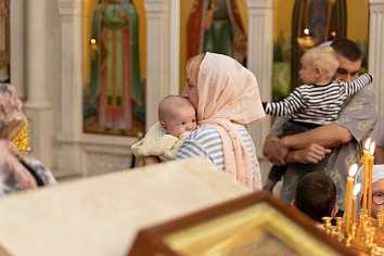 Воскресное богослужение на неделе 7-й по Пятидесятнице, мч. Каллиника