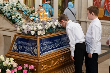 Чин погребения Плащаницы Пресвятой Богородицы
