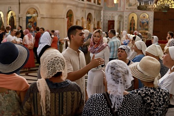 Божественная Литургия в воскресенье, на неделе восьмой по Пятидесятнице