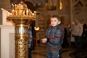 Божественная литургия в воскресенье, на неделе 21-й по Пятидесятнице