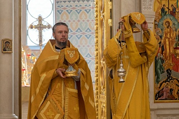 День памяти Владимирской иконы Пресвятой Богородицы и святых мучеников Адриана и Натали