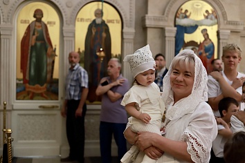 Божественная Литургия в воскресенье, на неделе восьмой по Пятидесятнице
