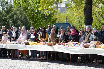 Великая Суббота. Освящение пасхальной снеди 
