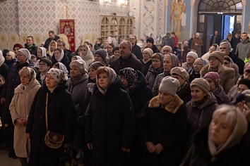 Божественная литургия в воскресенье, на неделе 25-й по Пятидесятнице