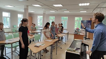 Занятия в Воскресной школе в день памяти святых равноапостольных Кирилла и Мефодия