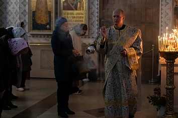 Божественная литургия в воскресенье, на неделе 19-й по Пятидесятнице