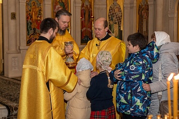 Божественная литургия в воскресенье, на неделе о блудном сыне