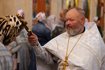 Божественная Литургия в воскресенье, на неделе седьмой по Пасхе, святых отцов I Вселенского Собора