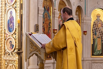 Божественная литургия 23 февраля, в воскресенье, на неделе мясопустной, о Страшном Суде