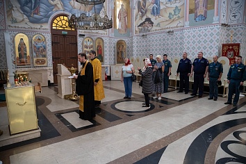 Благодарственный молебен перед образом Божией Матери «Неопалимая Купина»