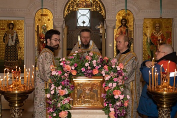 День памяти святителя Николая, Мир Ликийских Чудотворца