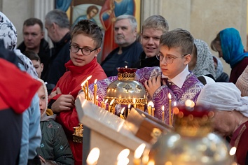 Божественная литургия 22 марта, в Неделю 4-ю Великого поста, в день памяти 40 Севастийских мучеников
